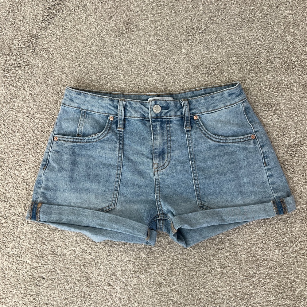 Vanilla Star Light Blue Jean Cuffed Shorts 25 size 1